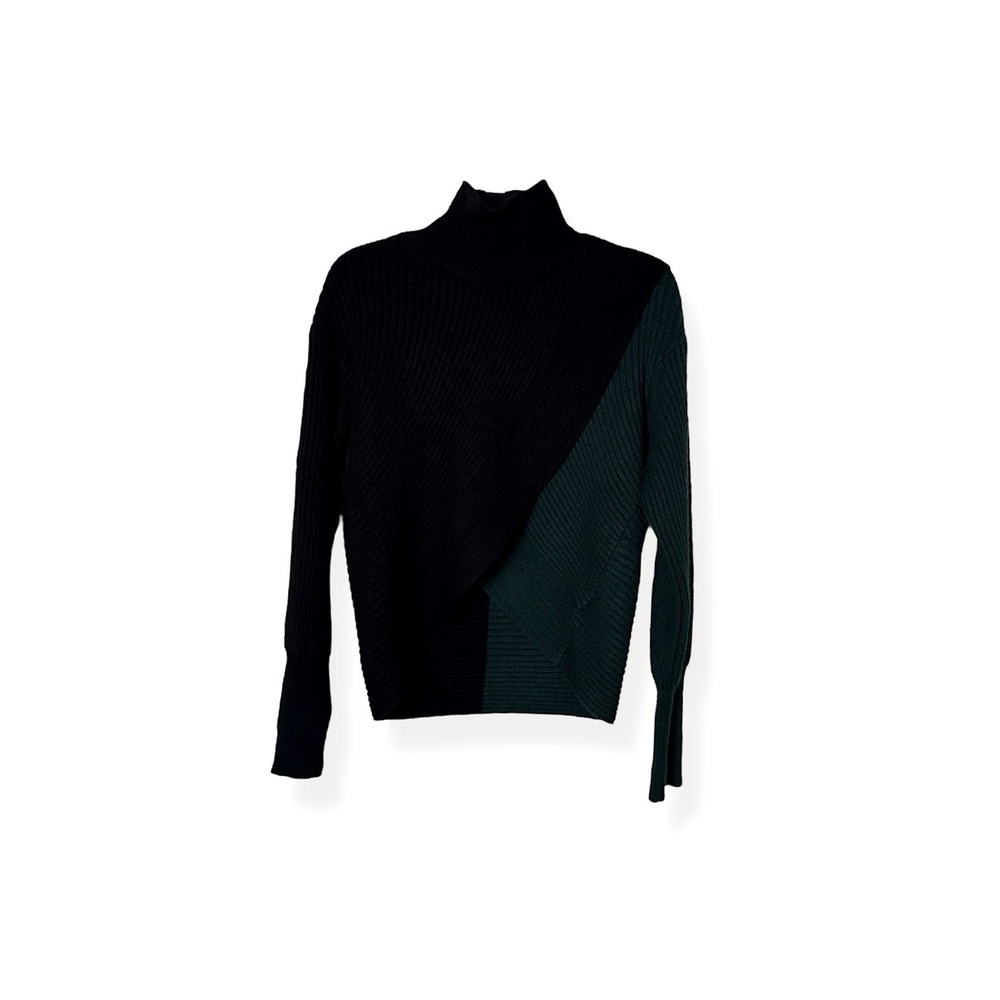 3/$20💥 Express black & green ribbed knit turtleneck sweater